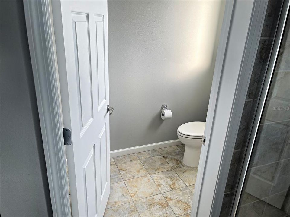 На продажу: $299,900 (3 спален, 3 ванн, 1544 Квадратных фут)