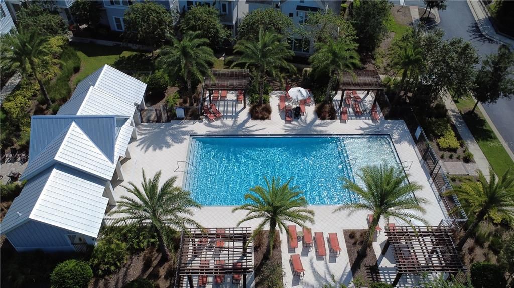 En Venta: $734,900 (4 camas, 3 baños, 3001 Pies cuadrados)