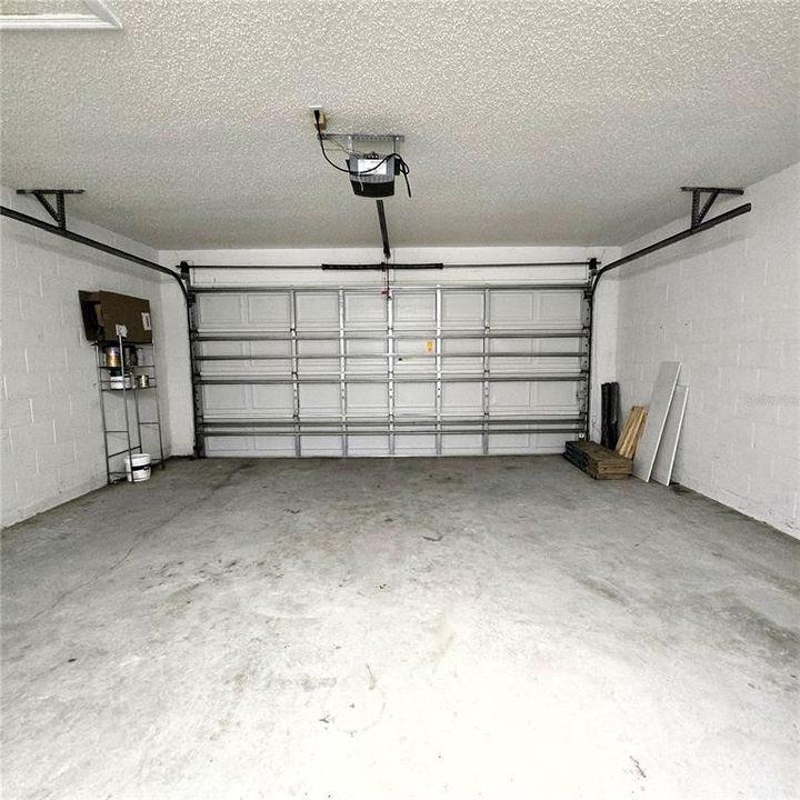 En Venta: $380,000 (3 camas, 2 baños, 1932 Pies cuadrados)