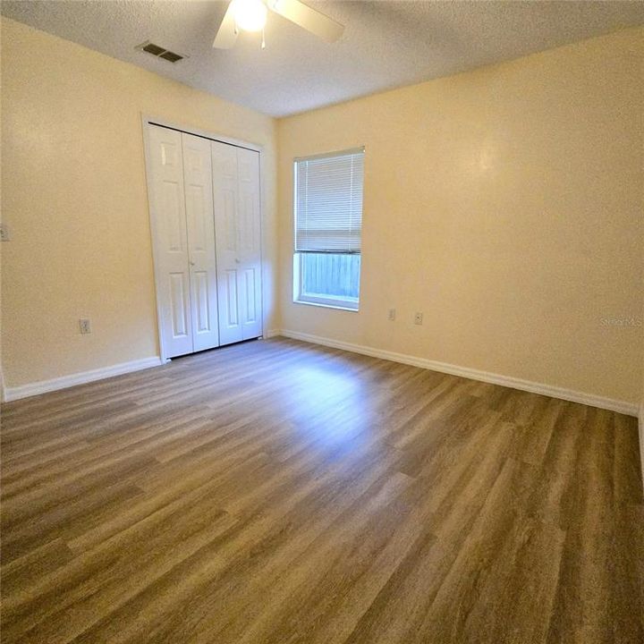 En Venta: $380,000 (3 camas, 2 baños, 1932 Pies cuadrados)