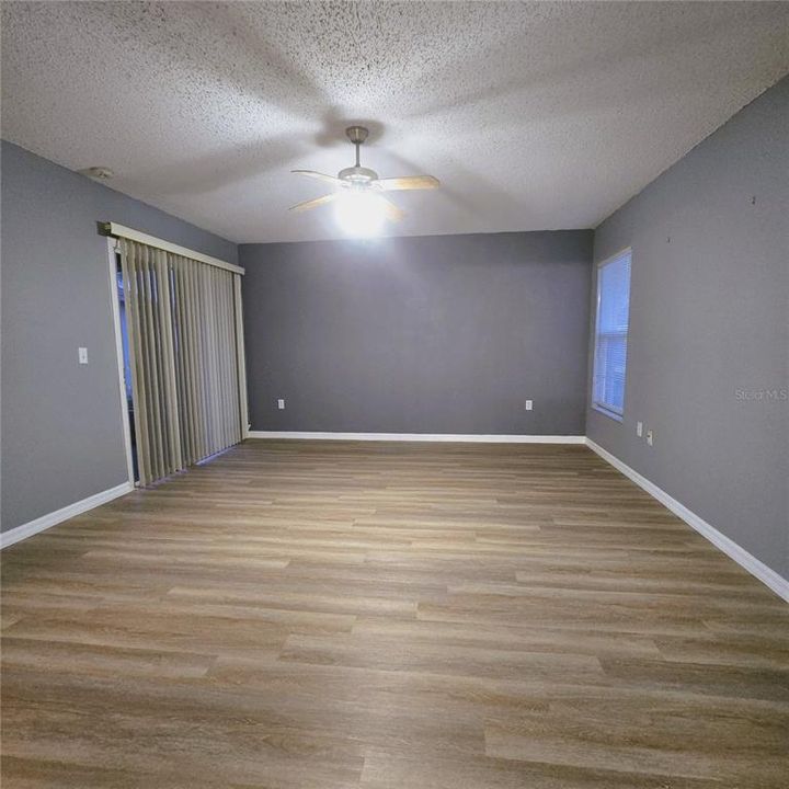 En Venta: $380,000 (3 camas, 2 baños, 1932 Pies cuadrados)