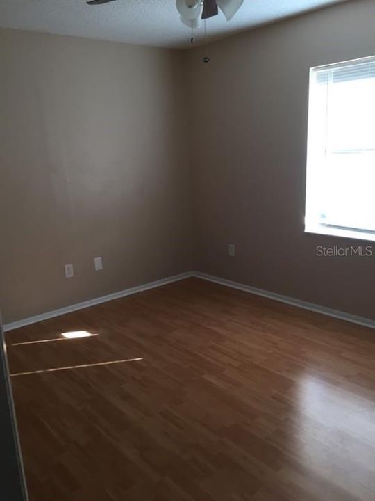 For Rent: $1,920 (3 beds, 2 baths, 918 Square Feet)