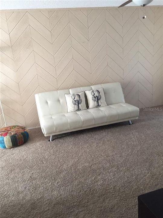 For Rent: $1,920 (3 beds, 2 baths, 918 Square Feet)