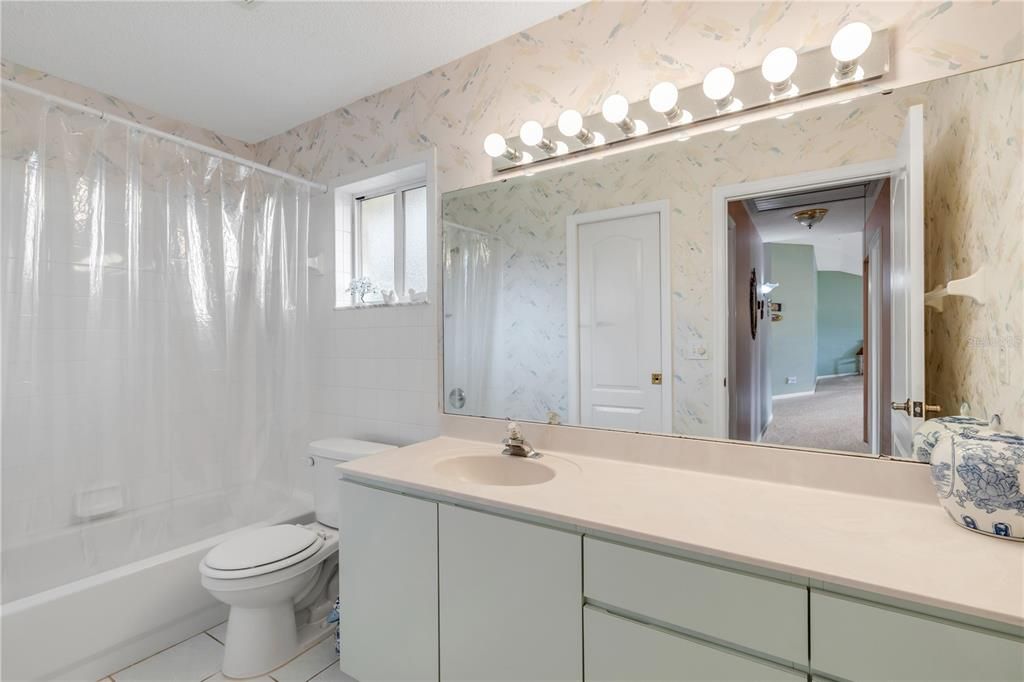 For Sale: $535,000 (3 beds, 2 baths, 1616 Square Feet)