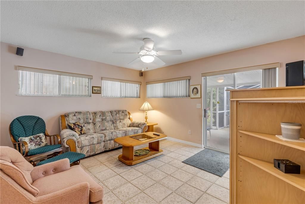 For Sale: $535,000 (3 beds, 2 baths, 1616 Square Feet)