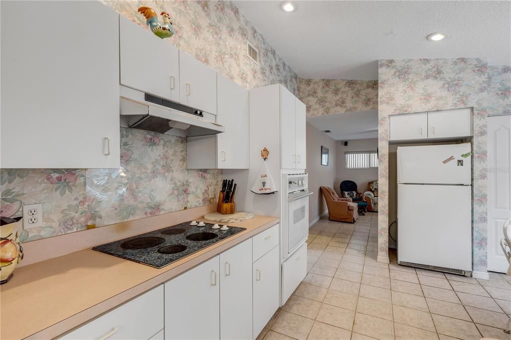 For Sale: $535,000 (3 beds, 2 baths, 1616 Square Feet)