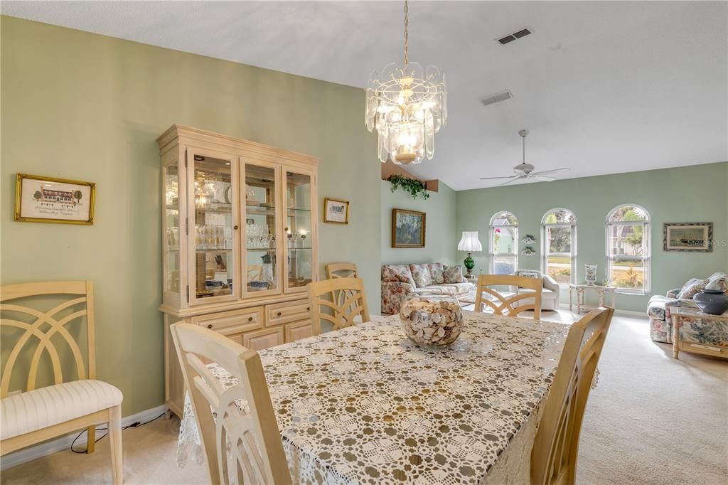 For Sale: $535,000 (3 beds, 2 baths, 1616 Square Feet)