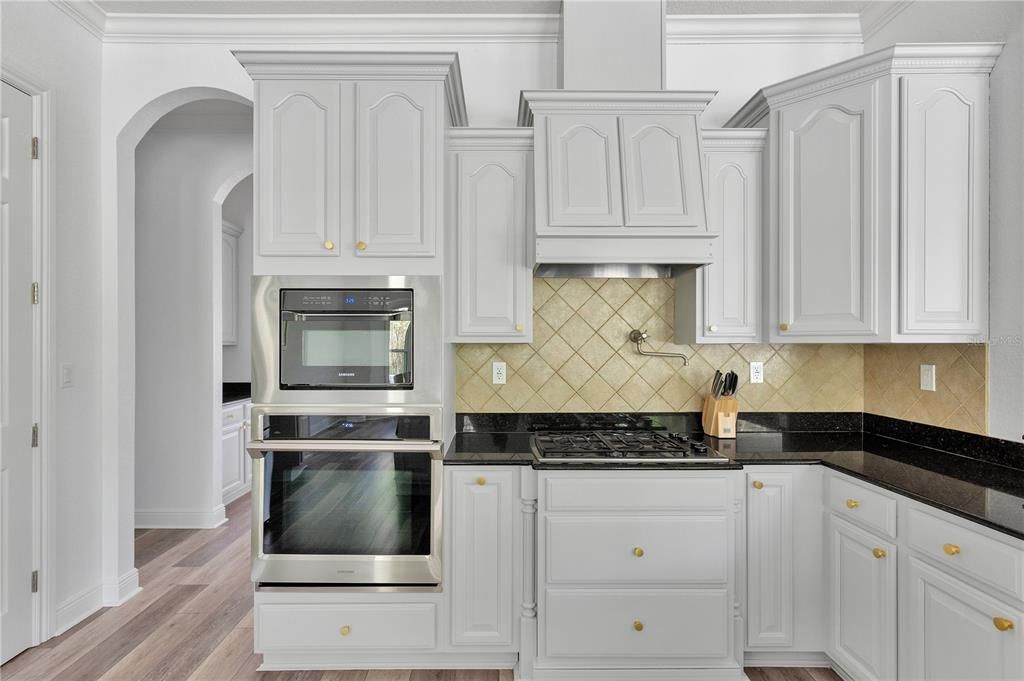 For Rent: $8,500 (5 beds, 4 baths, 4221 Square Feet)