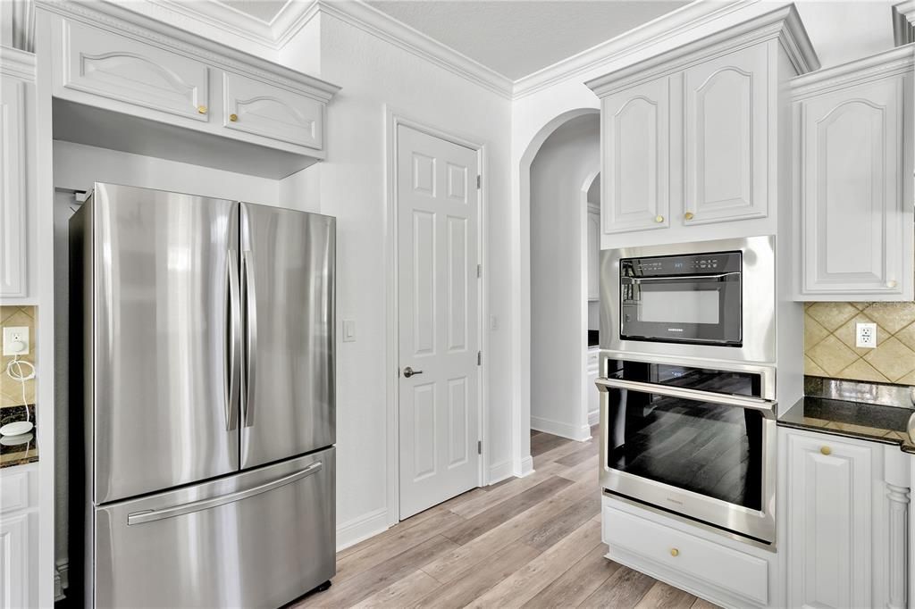 For Rent: $8,500 (5 beds, 4 baths, 4221 Square Feet)