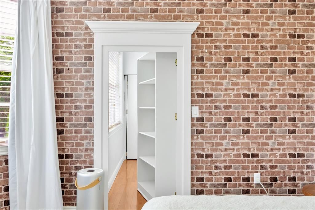 For Rent: $8,500 (5 beds, 4 baths, 4221 Square Feet)