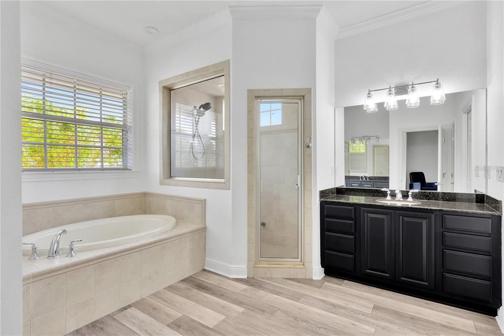 For Rent: $8,500 (5 beds, 4 baths, 4221 Square Feet)