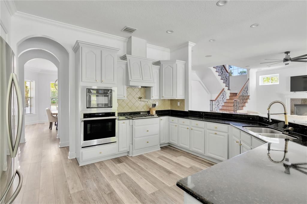 For Rent: $8,500 (5 beds, 4 baths, 4221 Square Feet)