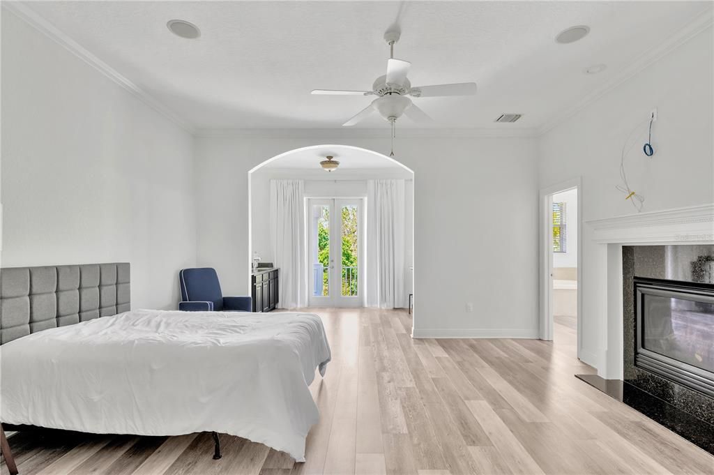 For Rent: $8,500 (5 beds, 4 baths, 4221 Square Feet)