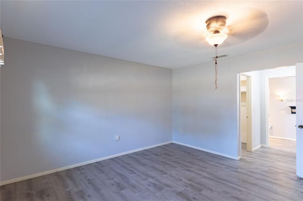 出租: $3,099 (2 贝兹, 2 浴室, 1612 平方英尺)