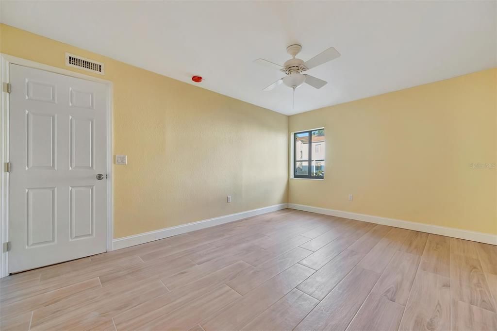 For Rent: $1,875 (2 beds, 2 baths, 1095 Square Feet)