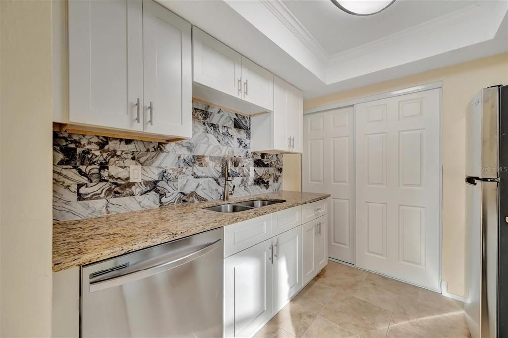 For Rent: $1,875 (2 beds, 2 baths, 1095 Square Feet)