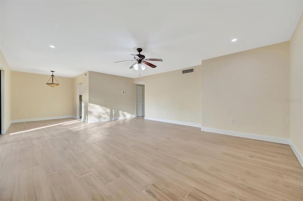 For Rent: $1,875 (2 beds, 2 baths, 1095 Square Feet)