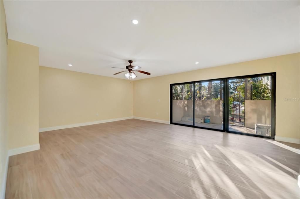 For Rent: $1,875 (2 beds, 2 baths, 1095 Square Feet)