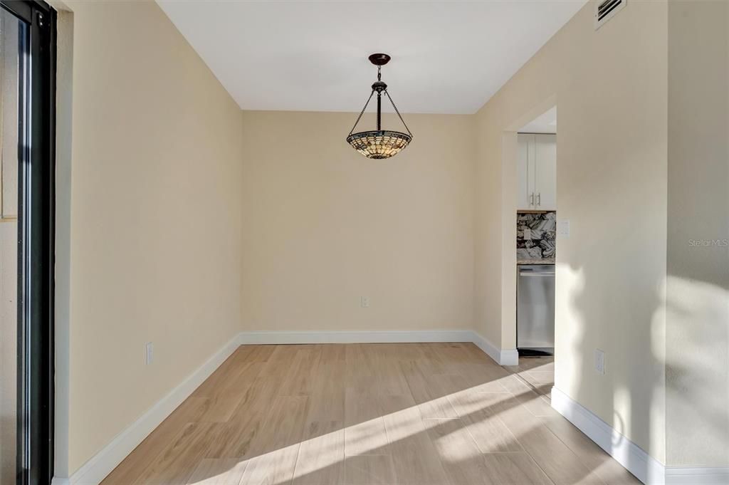 For Rent: $1,875 (2 beds, 2 baths, 1095 Square Feet)