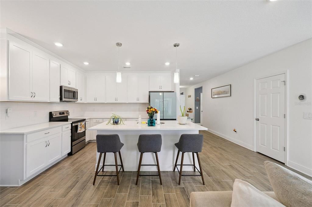 待售: $395,000 (3 贝兹, 2 浴室, 1740 平方英尺)