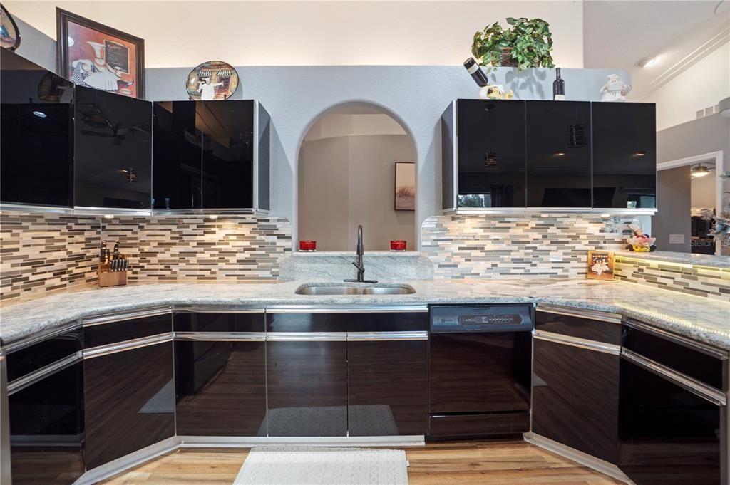 待售: $660,000 (3 贝兹, 3 浴室, 2177 平方英尺)