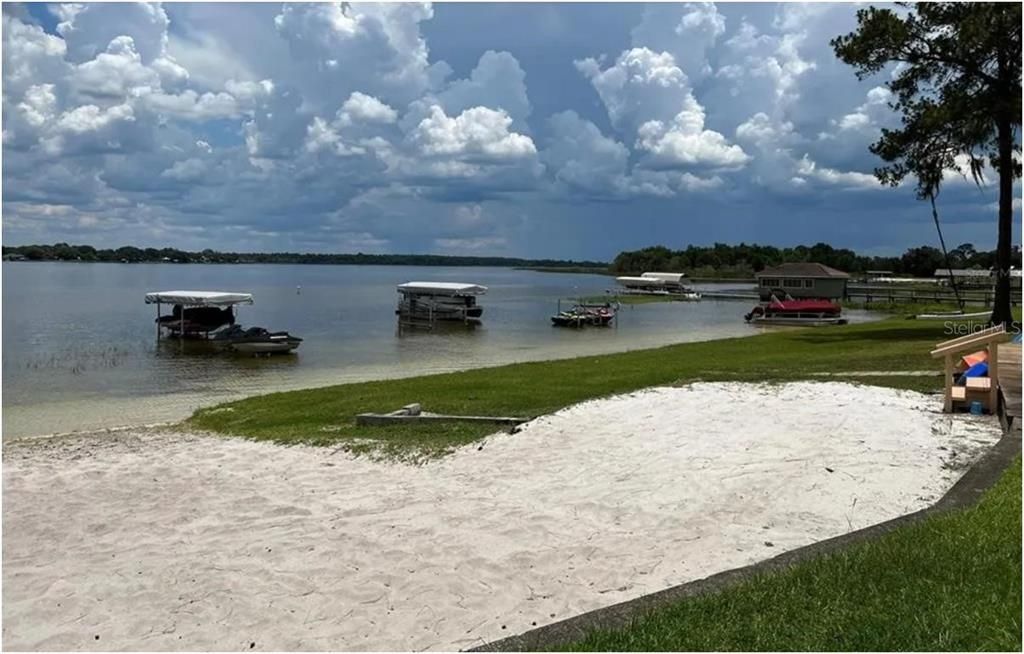 En Venta: $260,000 (2 camas, 1 baños, 1099 Pies cuadrados)