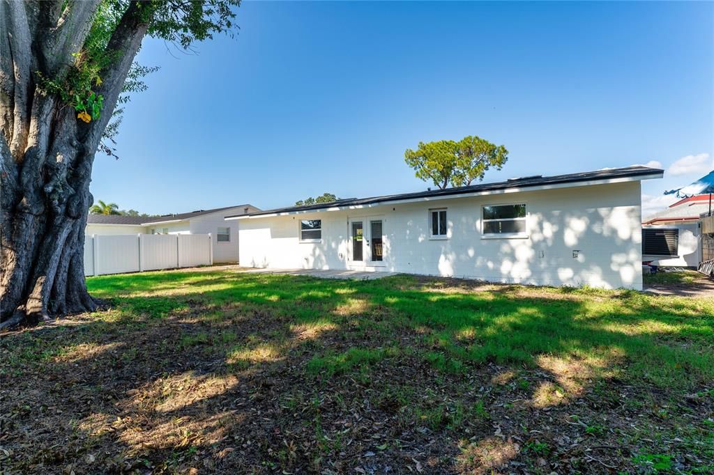 En Venta: $549,000 (3 camas, 2 baños, 1404 Pies cuadrados)