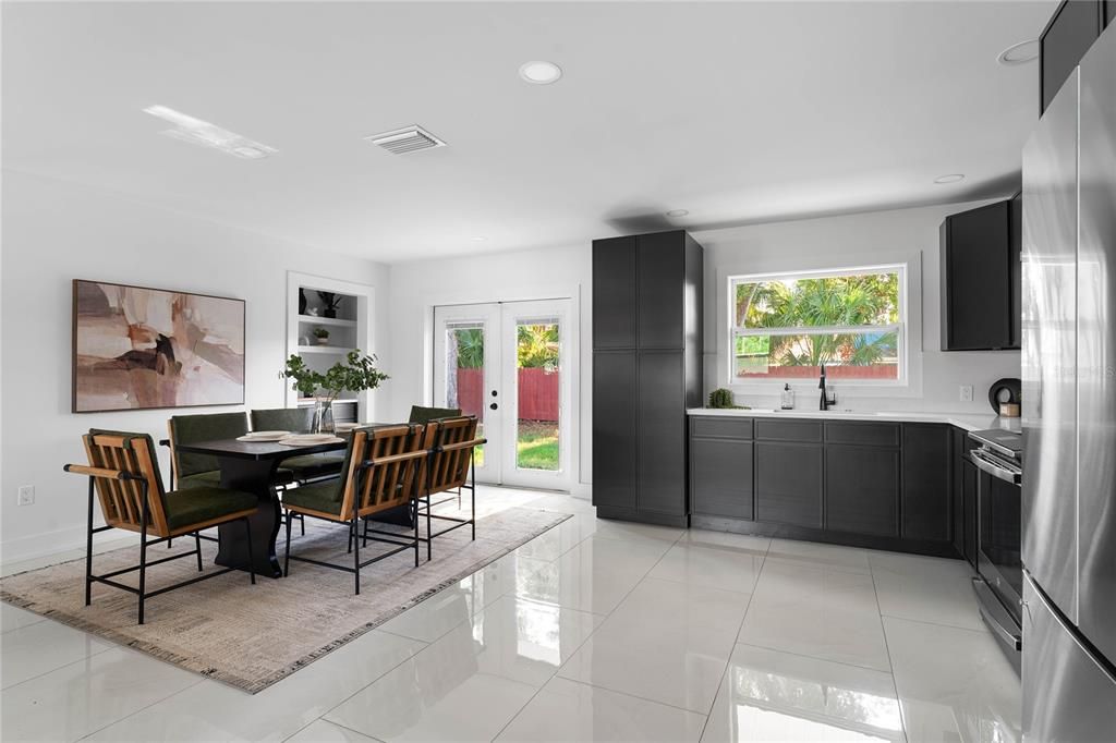 En Venta: $549,000 (3 camas, 2 baños, 1404 Pies cuadrados)