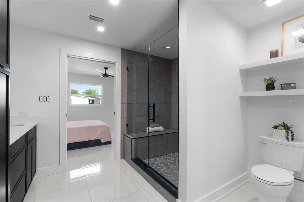 En Venta: $549,000 (3 camas, 2 baños, 1404 Pies cuadrados)