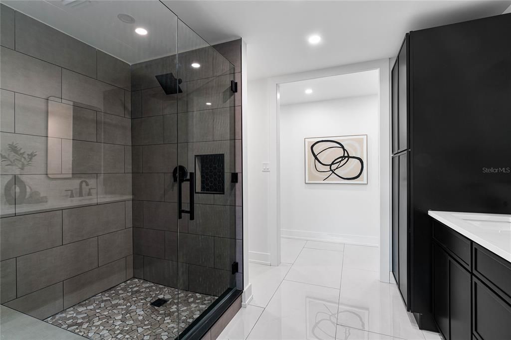 En Venta: $549,000 (3 camas, 2 baños, 1404 Pies cuadrados)