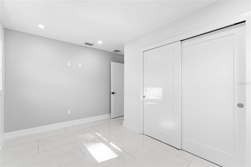 En Venta: $549,000 (3 camas, 2 baños, 1404 Pies cuadrados)