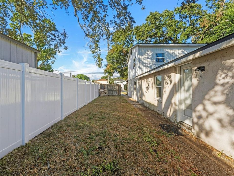 For Sale: $527,000 (4 beds, 2 baths, 2156 Square Feet)