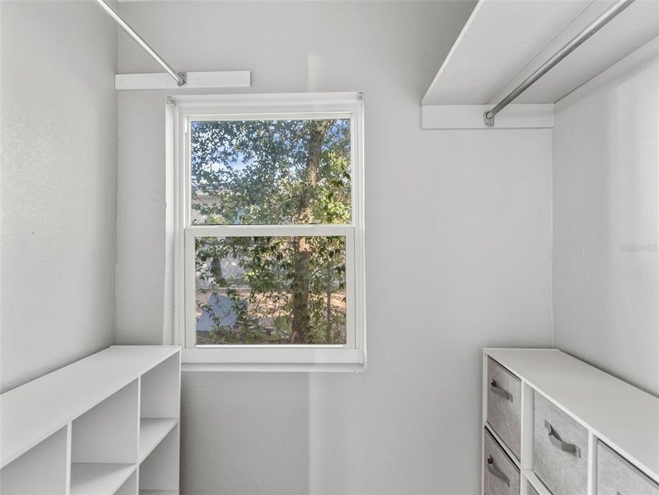 For Sale: $527,000 (4 beds, 2 baths, 2156 Square Feet)