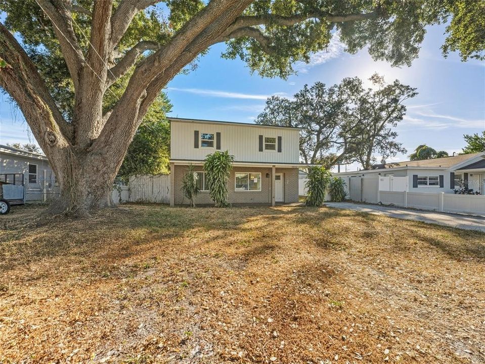 For Sale: $527,000 (4 beds, 2 baths, 2156 Square Feet)