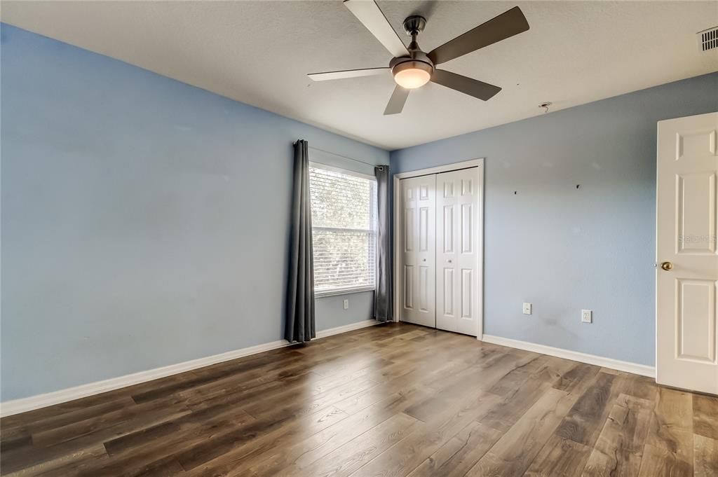 待售: $470,000 (4 贝兹, 2 浴室, 2482 平方英尺)