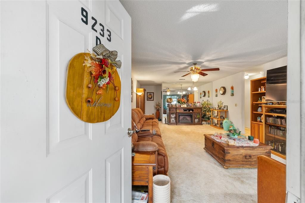 待售: $152,200 (2 贝兹, 2 浴室, 1409 平方英尺)