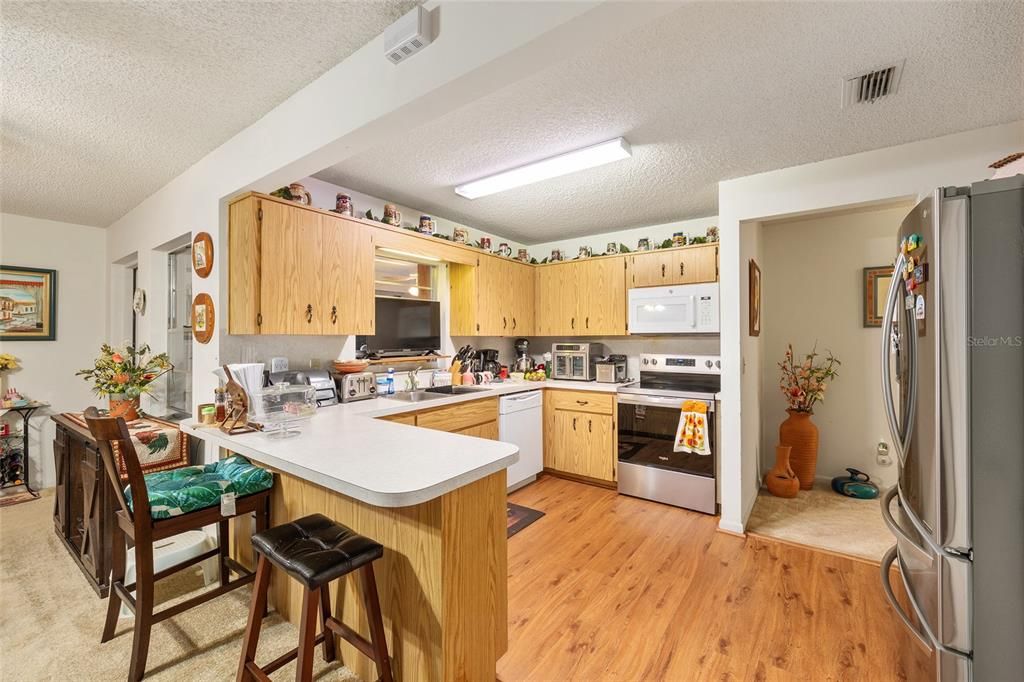 待售: $152,200 (2 贝兹, 2 浴室, 1409 平方英尺)