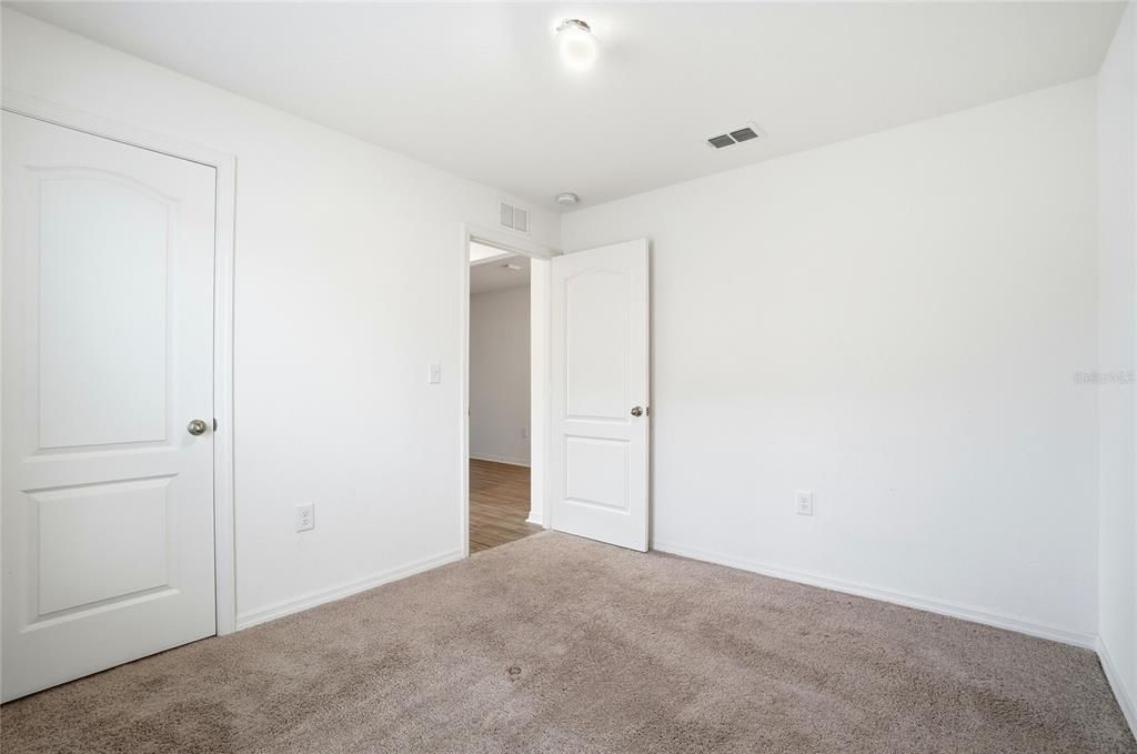 For Sale: $260,000 (3 beds, 2 baths, 1383 Square Feet)