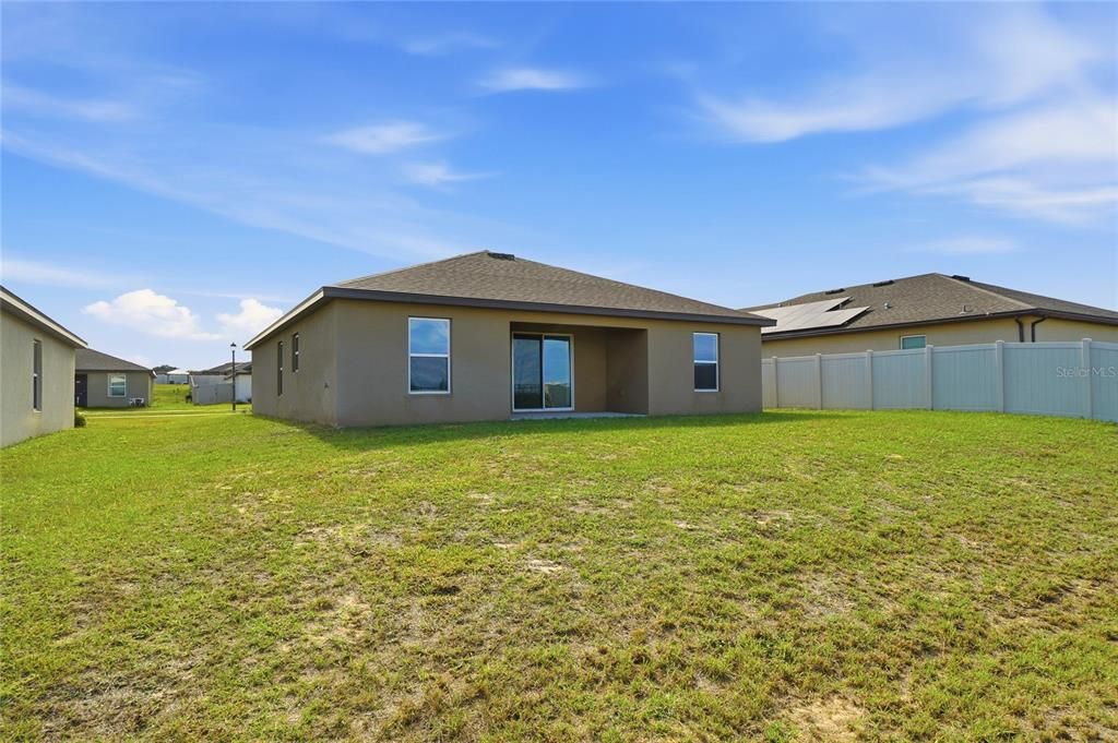 For Sale: $260,000 (3 beds, 2 baths, 1383 Square Feet)