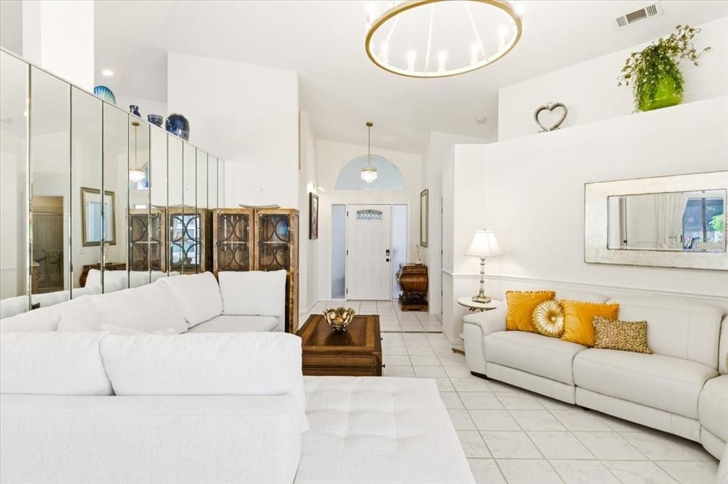 На продажу: $657,000 (3 спален, 3 ванн, 2118 Квадратных фут)