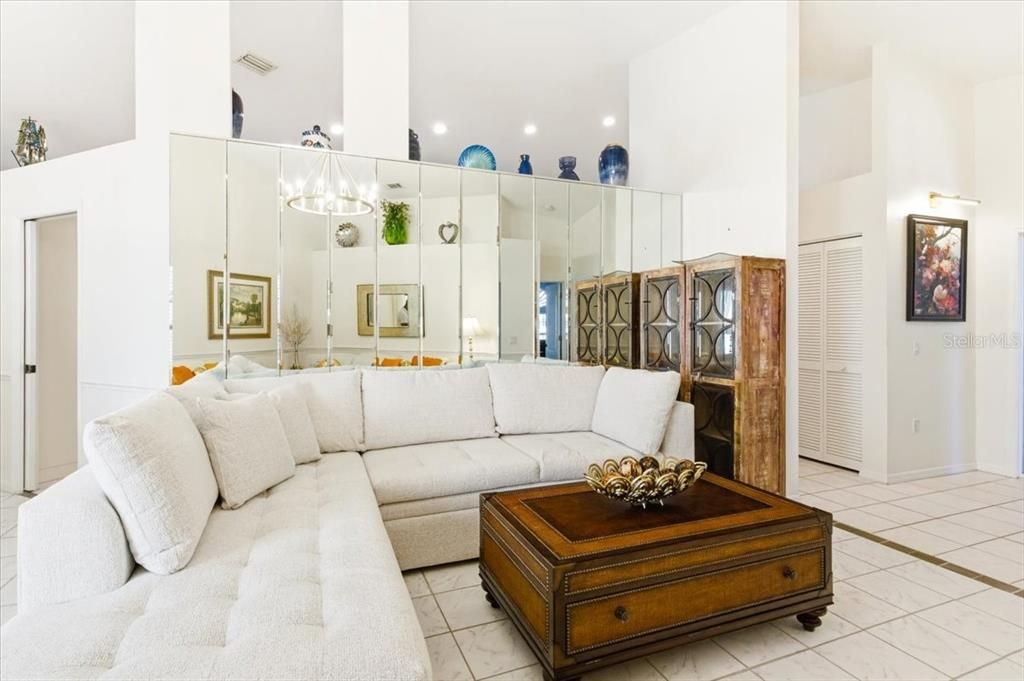 На продажу: $657,000 (3 спален, 3 ванн, 2118 Квадратных фут)