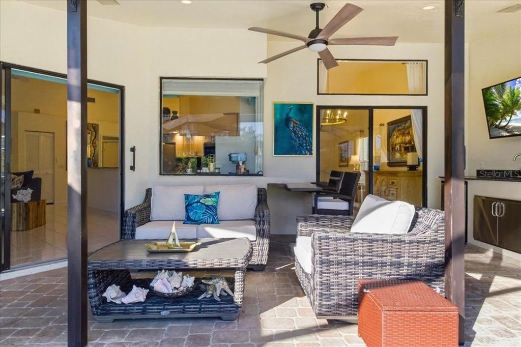 На продажу: $657,000 (3 спален, 3 ванн, 2118 Квадратных фут)