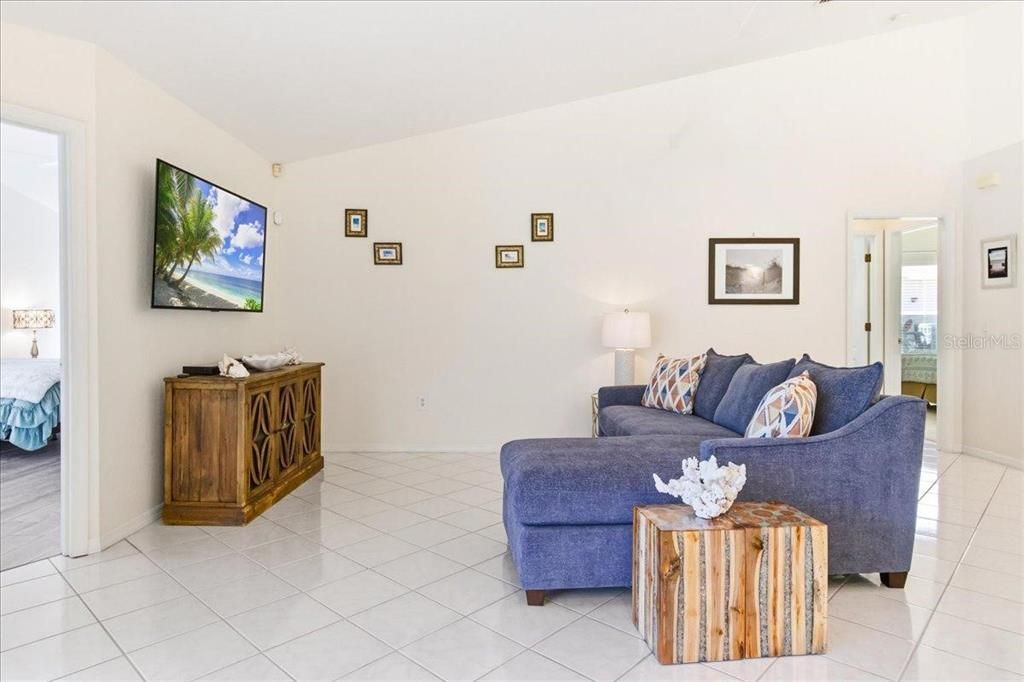 На продажу: $657,000 (3 спален, 3 ванн, 2118 Квадратных фут)