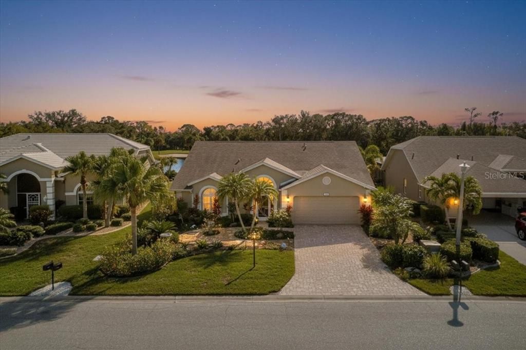 На продажу: $657,000 (3 спален, 3 ванн, 2118 Квадратных фут)