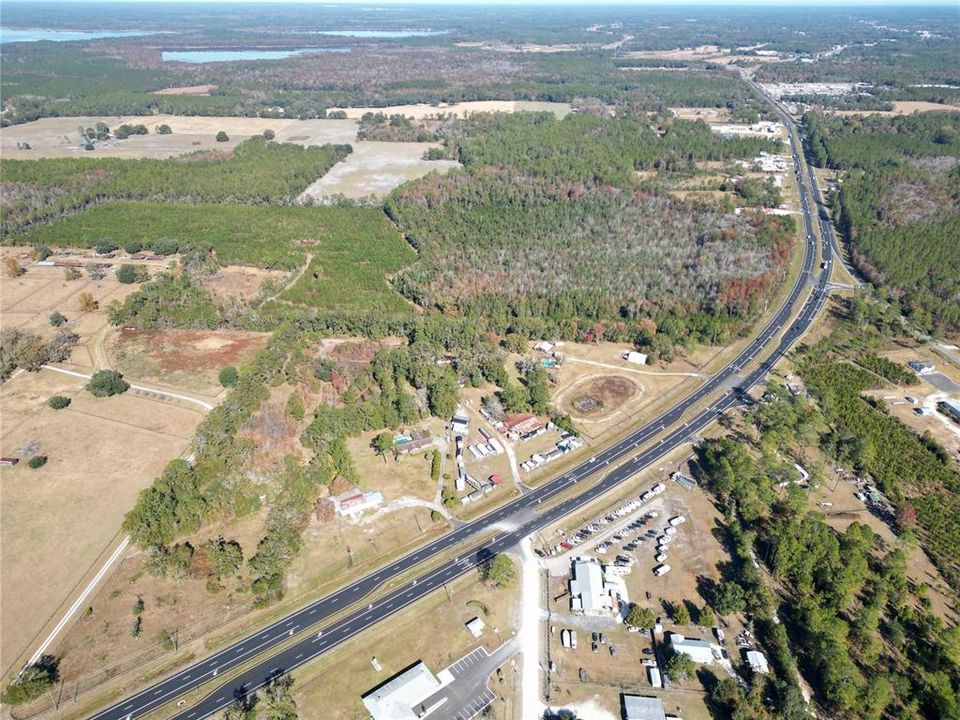 待售: $1,200,000 (12.84 acres)