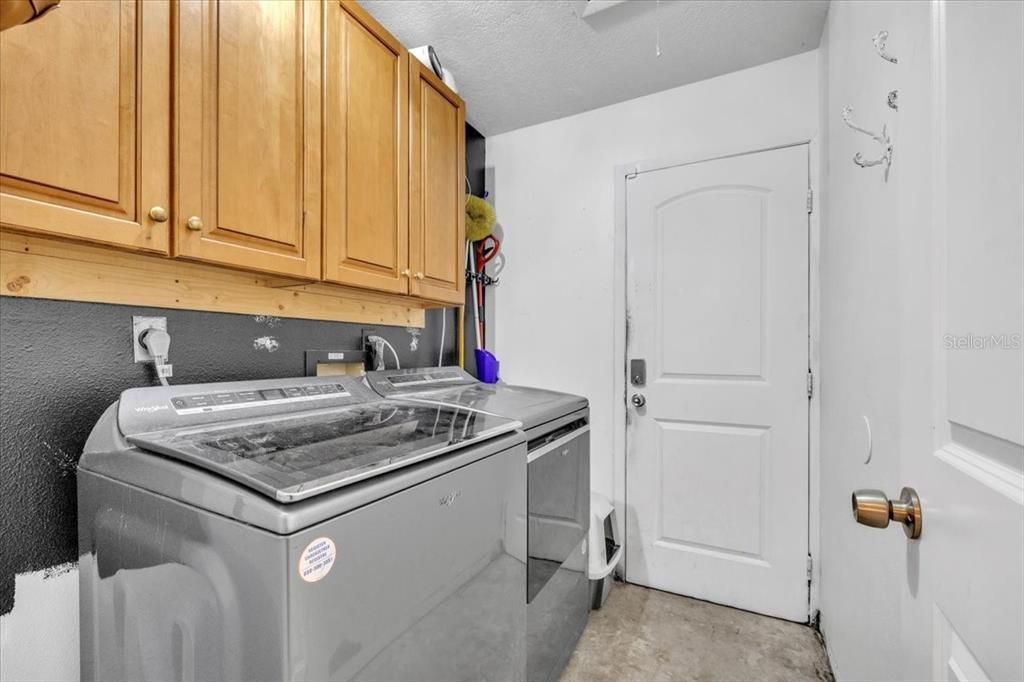 For Sale: $245,000 (4 beds, 2 baths, 2070 Square Feet)