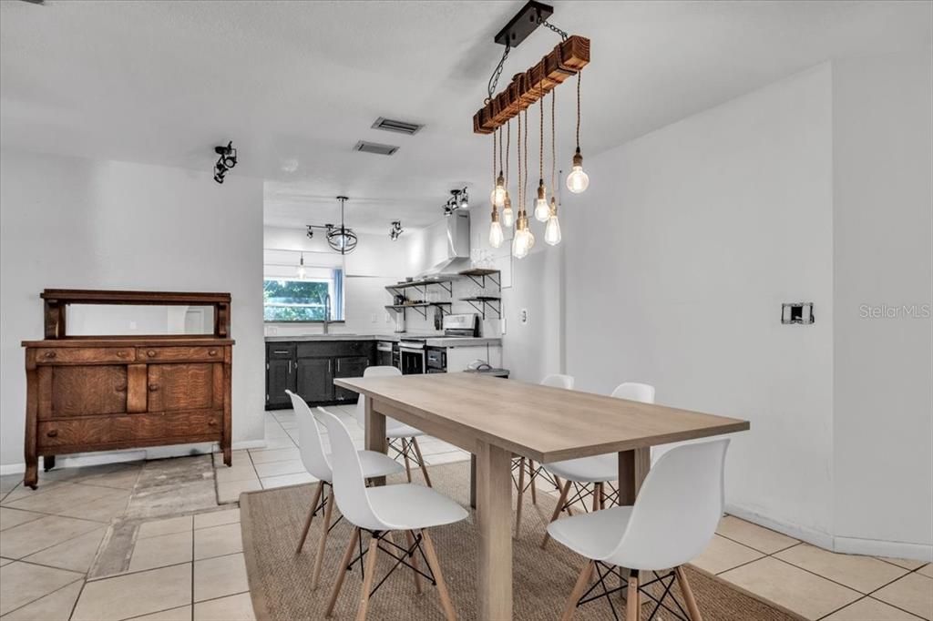 For Sale: $245,000 (4 beds, 2 baths, 2070 Square Feet)