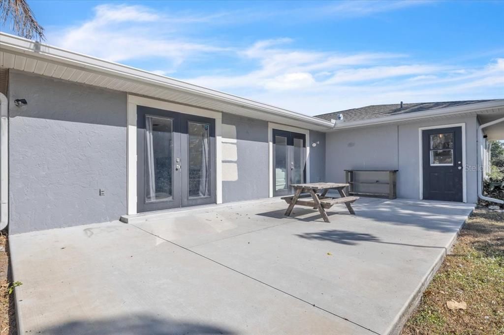 For Sale: $245,000 (4 beds, 2 baths, 2070 Square Feet)