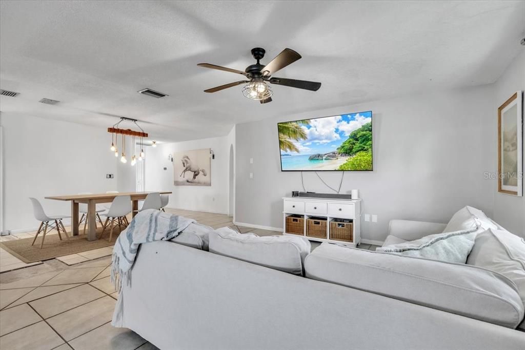 For Sale: $245,000 (4 beds, 2 baths, 2070 Square Feet)