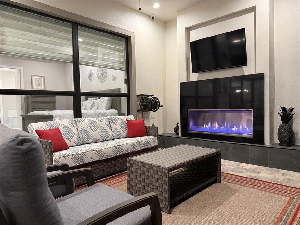 На продажу: $825,000 (4 спален, 3 ванн, 2825 Квадратных фут)